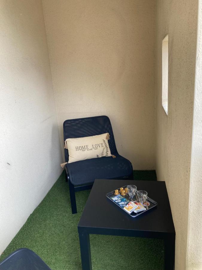 Charmant T2 Sur Ile De Nantes Avec Parking Et Balcon Eksteriør bilde
